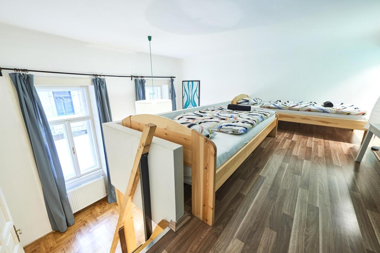 Large Apartment For Groups City Center Dist. VII Budapešť Exteriér fotografie