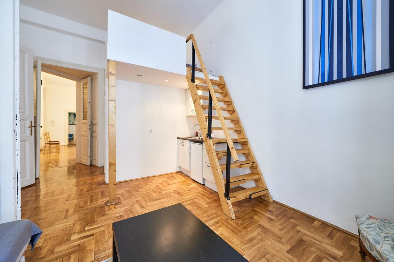 Large Apartment For Groups City Center Dist. VII Budapešť Exteriér fotografie