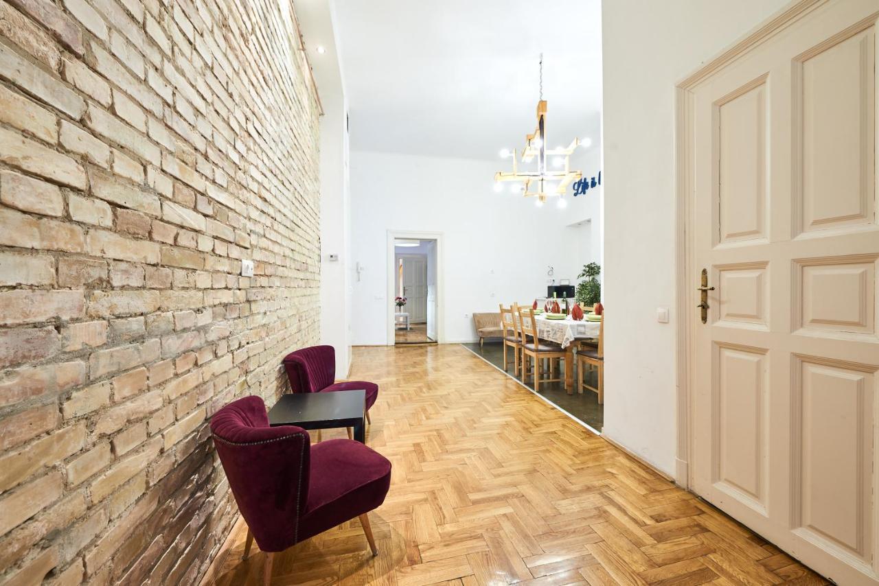 Large Apartment For Groups City Center Dist. VII Budapešť Exteriér fotografie