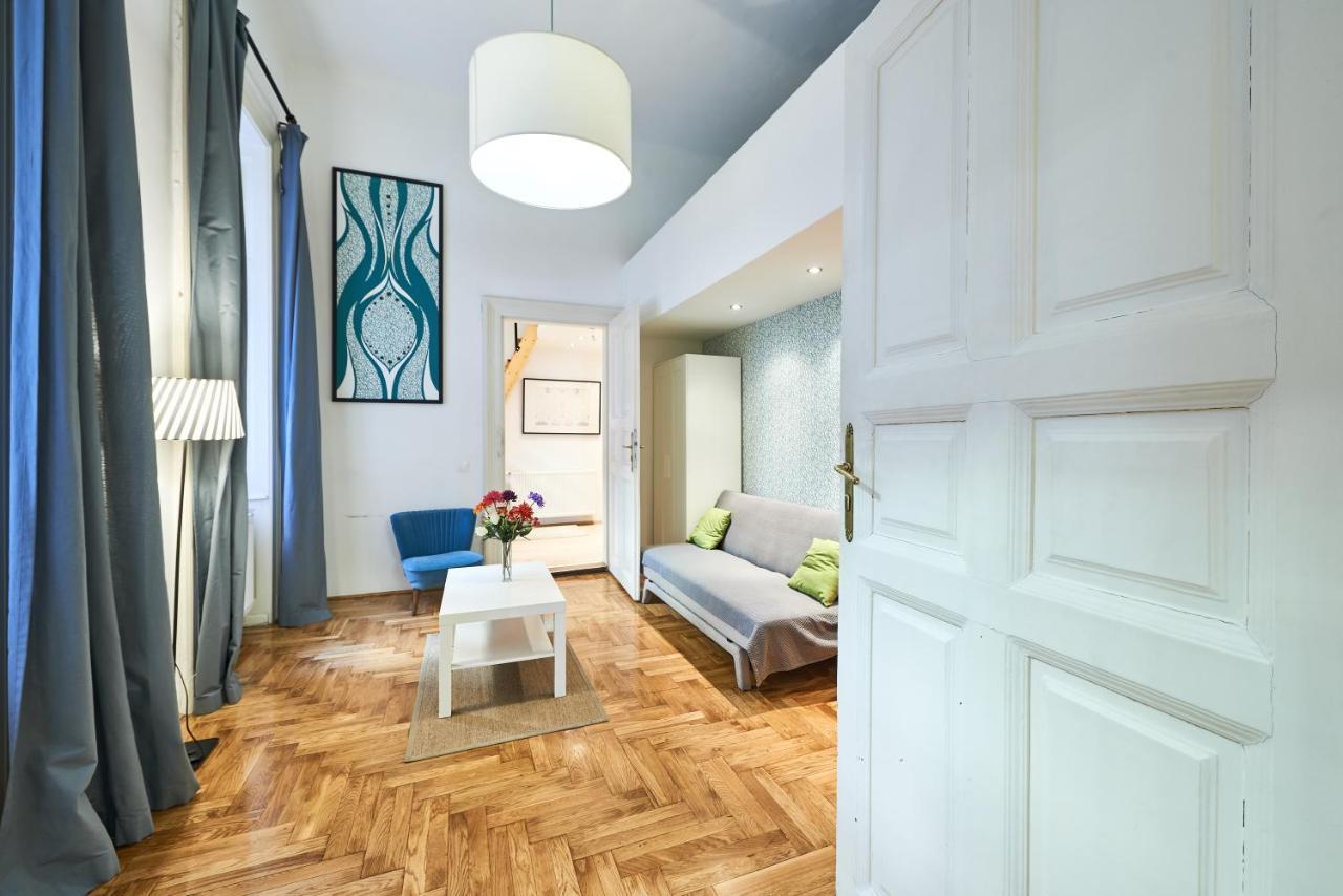 Large Apartment For Groups City Center Dist. VII Budapešť Exteriér fotografie