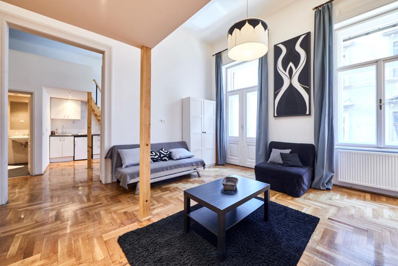 Large Apartment For Groups City Center Dist. VII Budapešť Exteriér fotografie