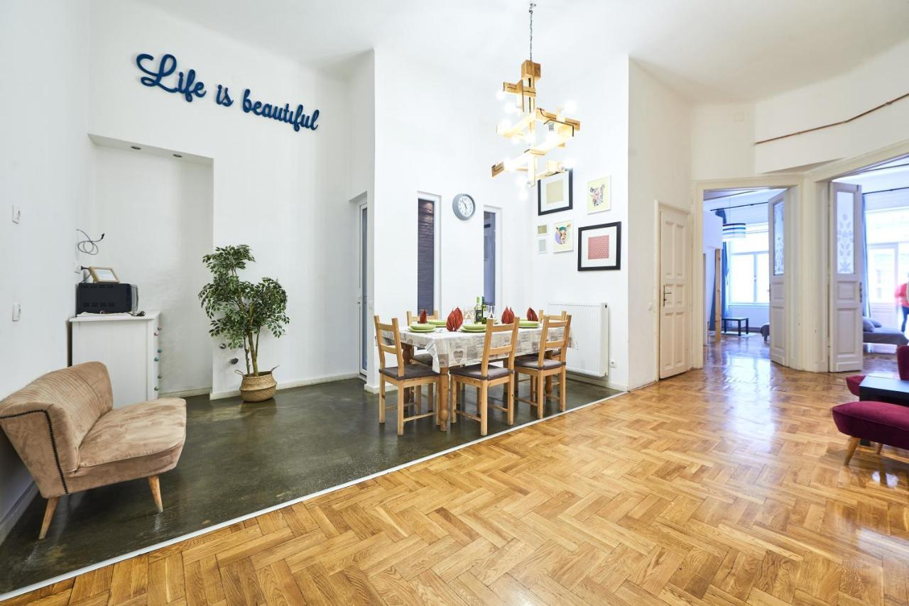 Large Apartment For Groups City Center Dist. VII Budapešť Exteriér fotografie
